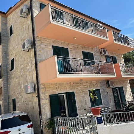 Villa Borzic 奥米什 外观 照片