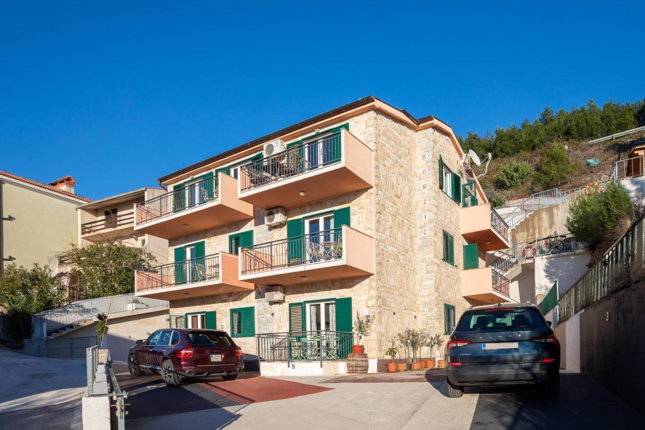 Villa Borzic 奥米什 外观 照片