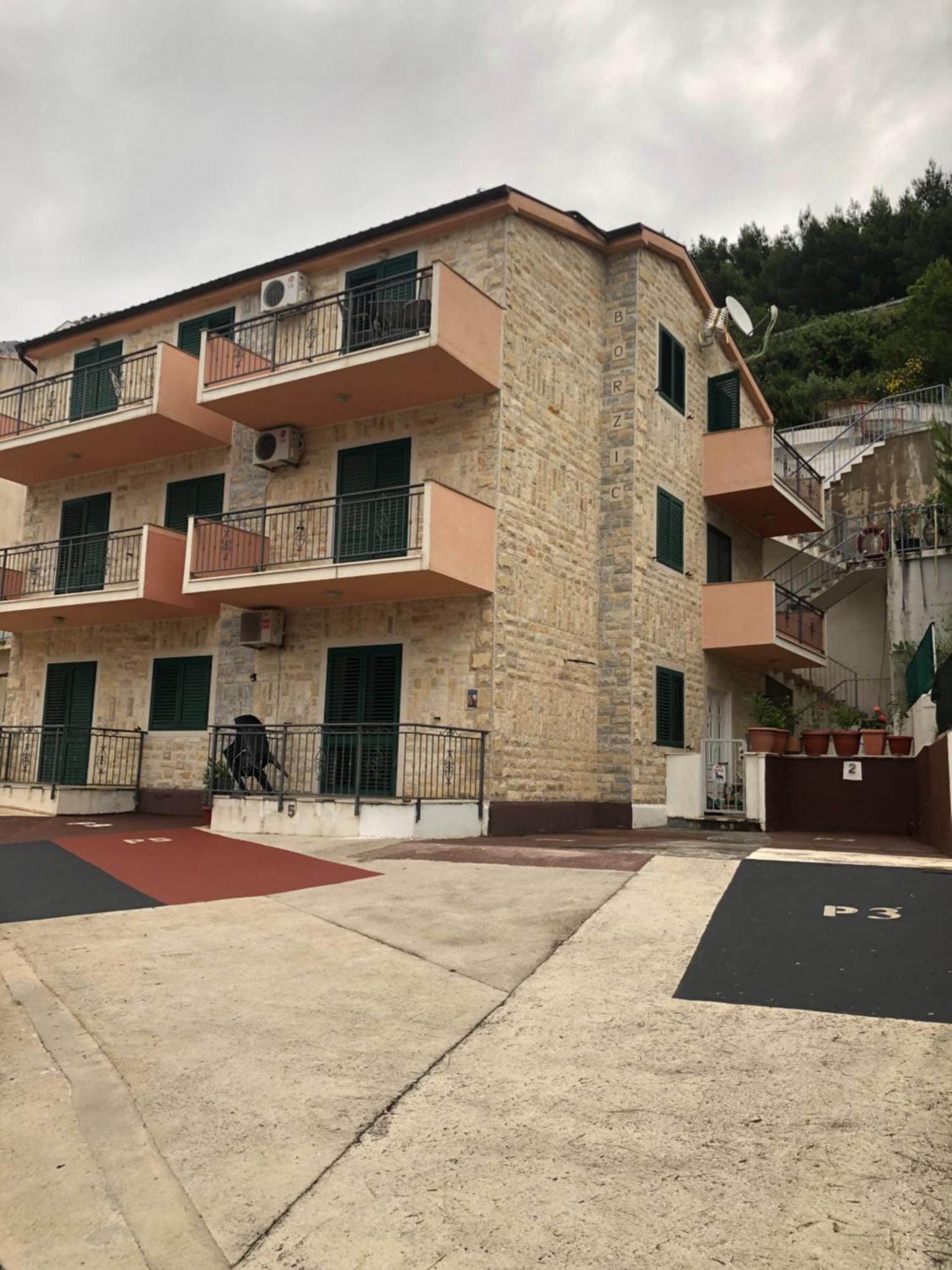 Villa Borzic 奥米什 外观 照片